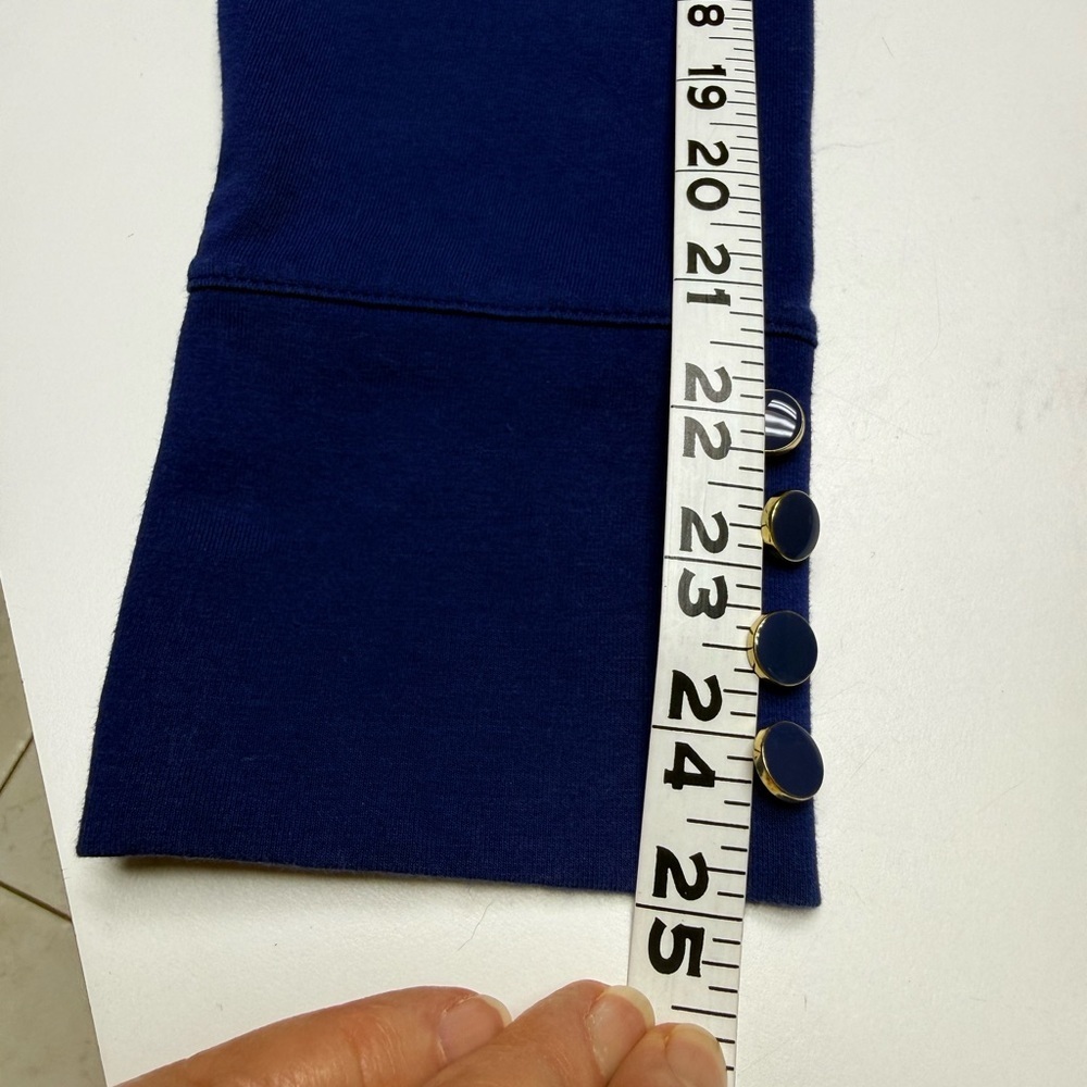 D&Co L Mock Turtle Neck with beautiful button cuff detail. Tunic length. - Picture 8 of 8